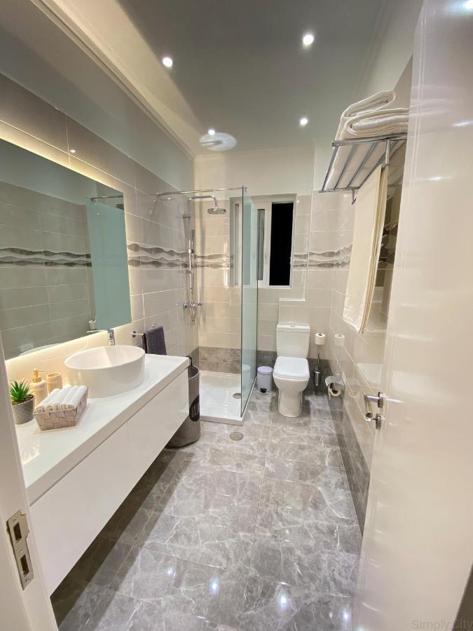 Simplycity Homestay Apartments เกรมาสตี ภายนอก รูปภาพ