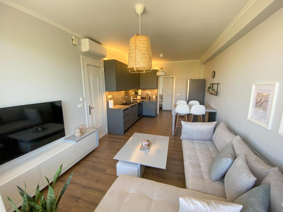 Simplycity Homestay Apartments เกรมาสตี ภายนอก รูปภาพ