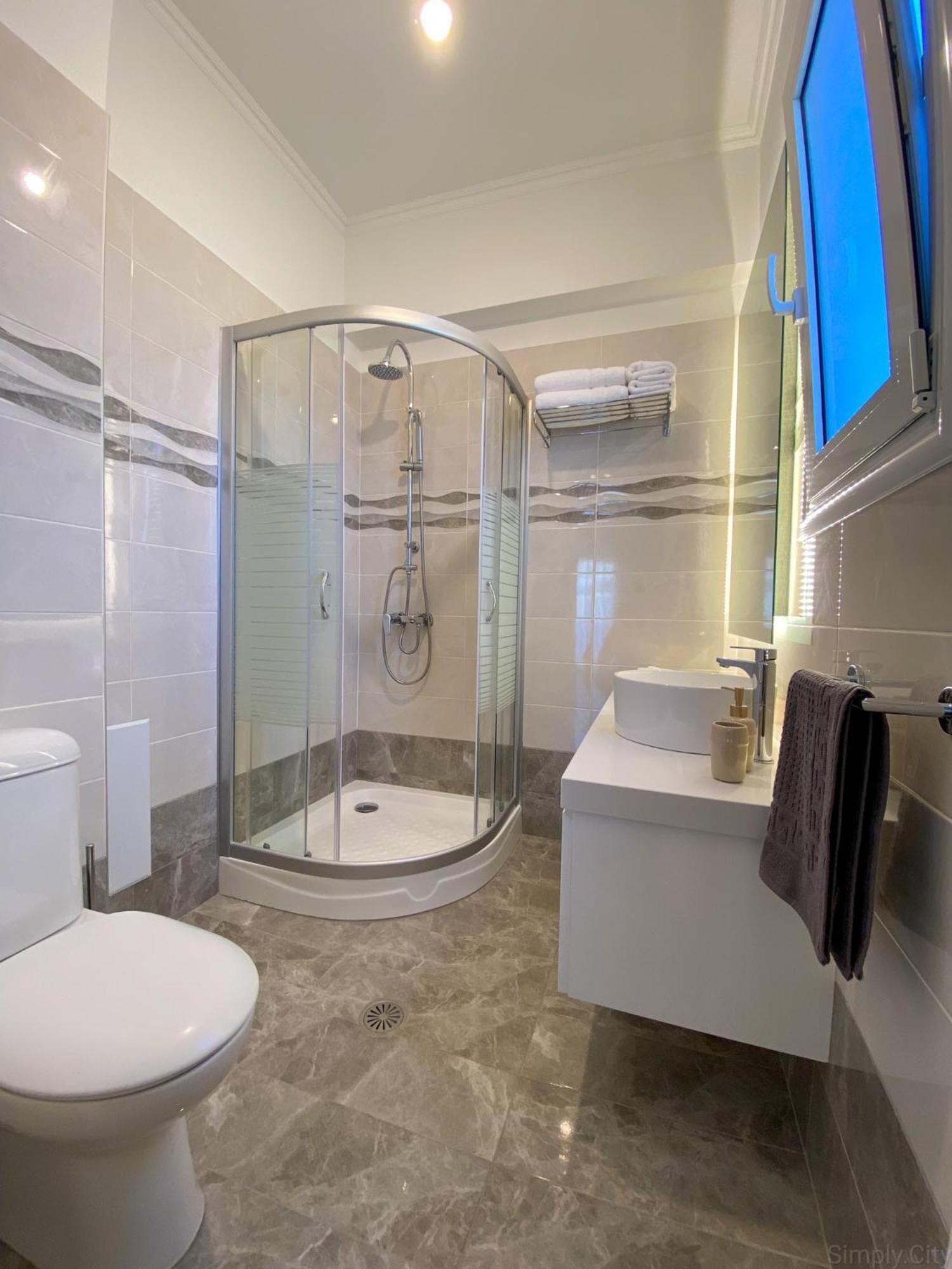 Simplycity Homestay Apartments เกรมาสตี ภายนอก รูปภาพ