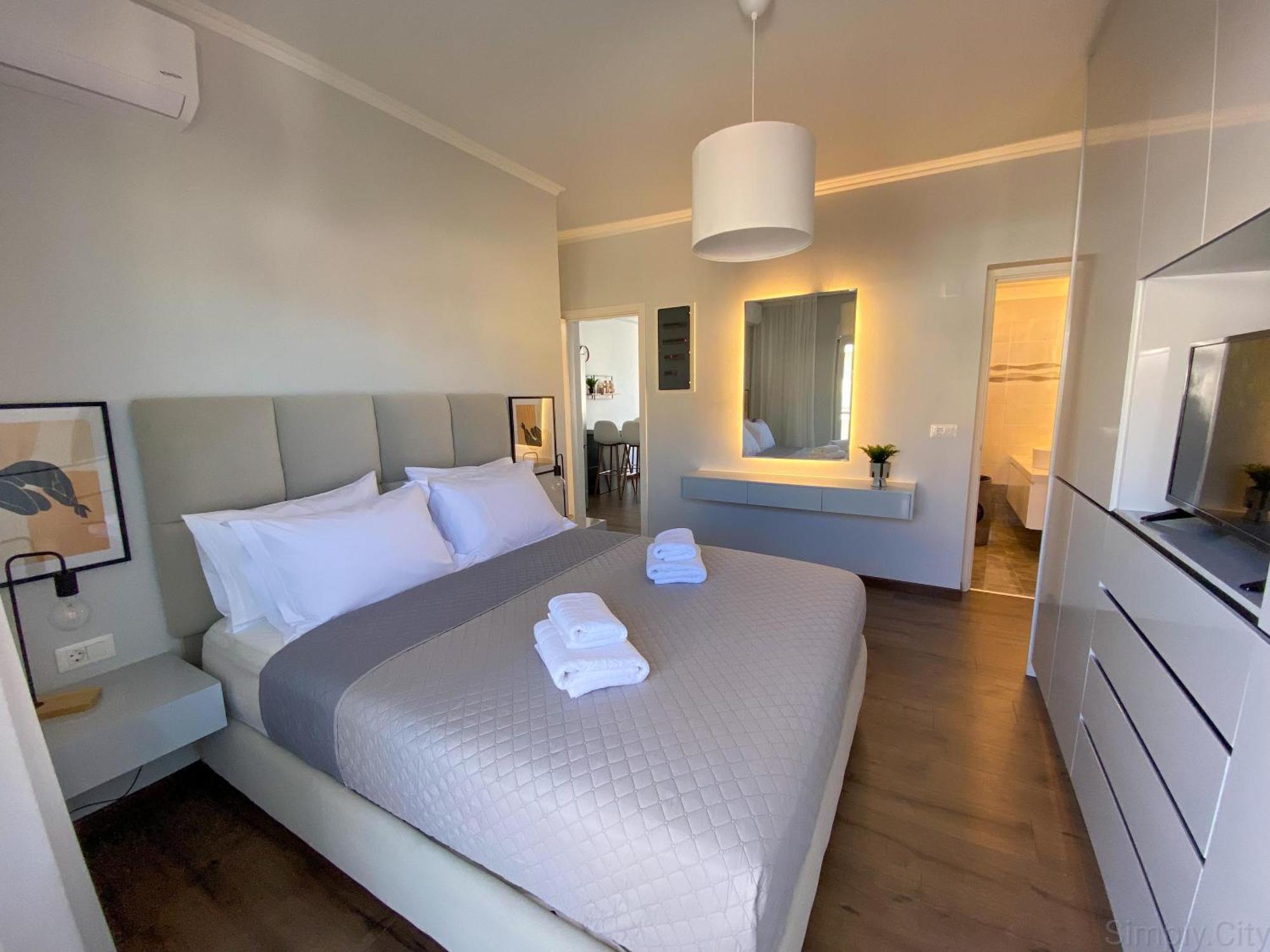 Simplycity Homestay Apartments เกรมาสตี ภายนอก รูปภาพ